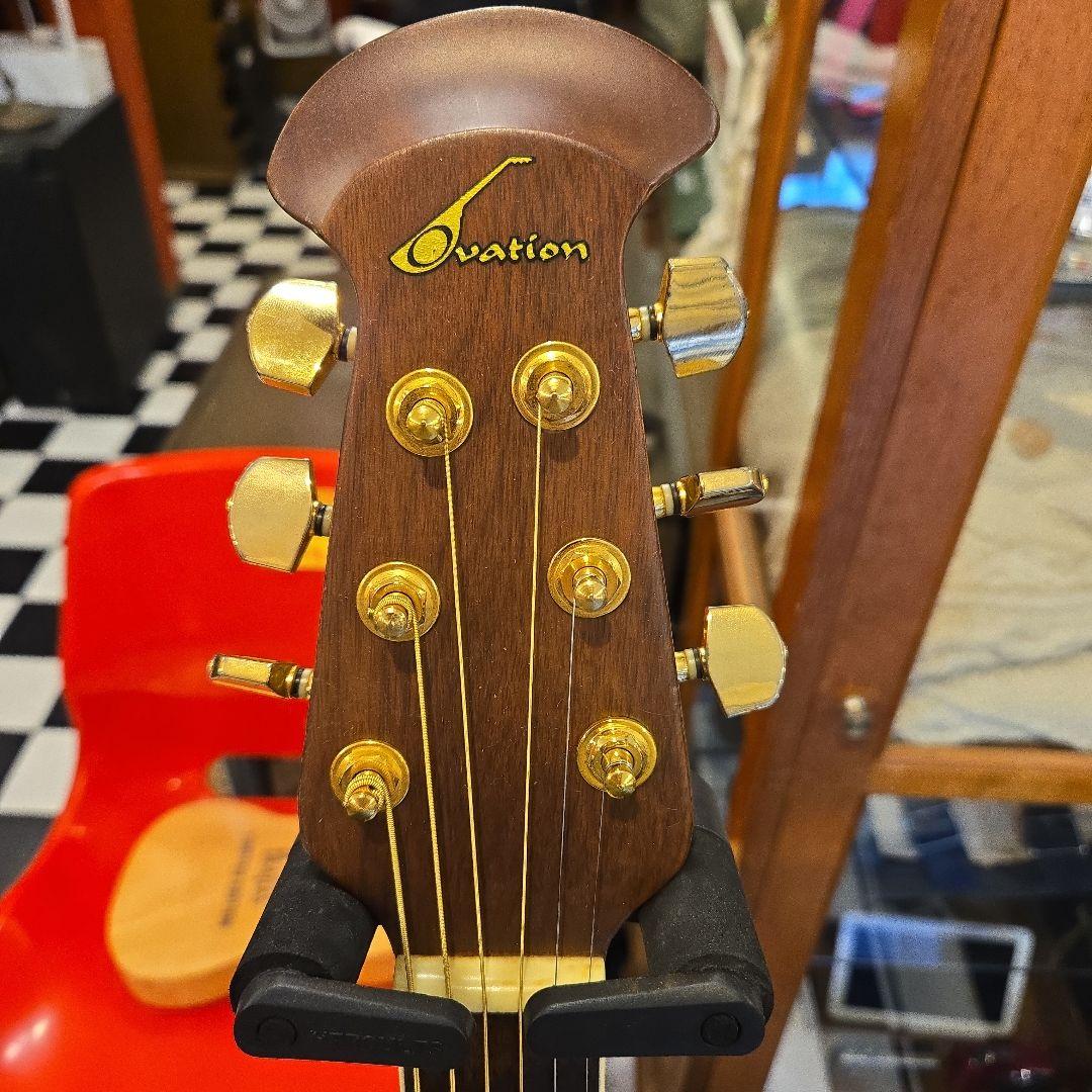 Ovation Celebrity Deluxe CS257 オベーション