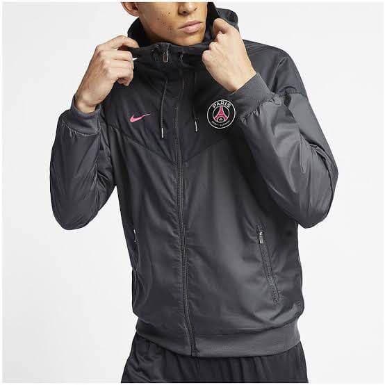 ☆新品☆ タグ付 NIKE PSG ウインドランナー L ナイキ パーカー
