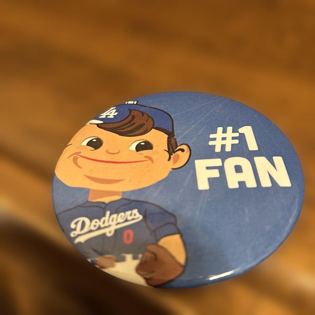 Dodgers Yoshinobu Yamamoto ボブルヘッドと#1バッジ