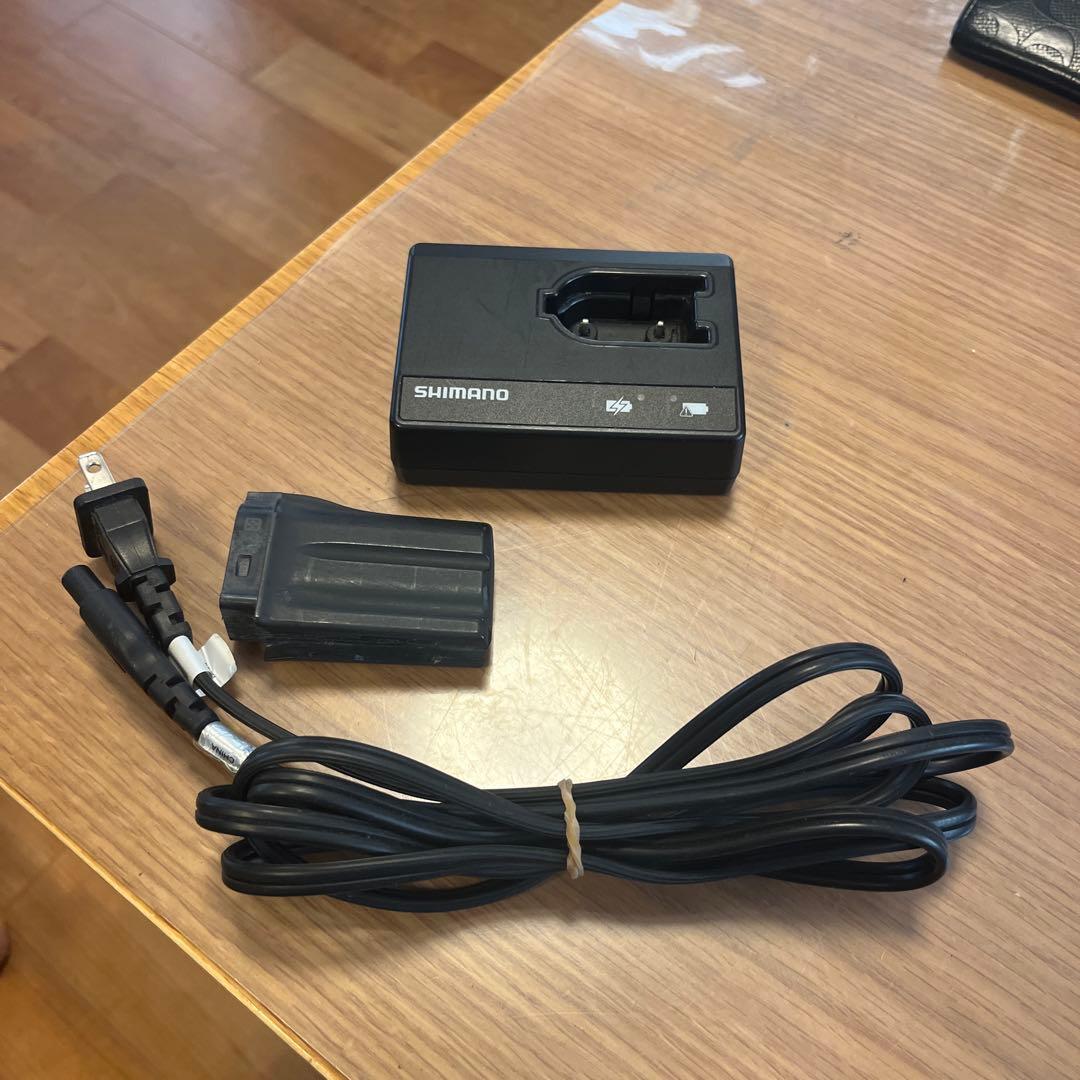 シマノ Di2 SM-BTR1 充電器