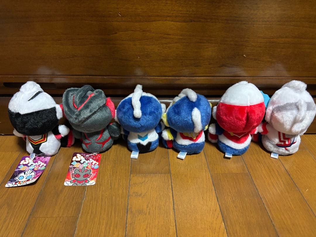公*o様 ふわふわお座りぬいぐるみ　6体セット