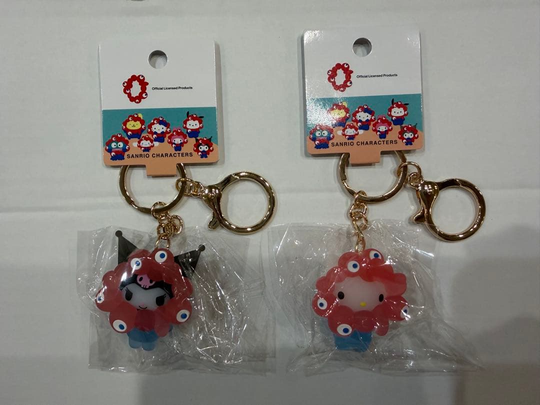 【新品】ハローキティ クロミ EXPO2025 ミャクミャクなりきりキーホルダー