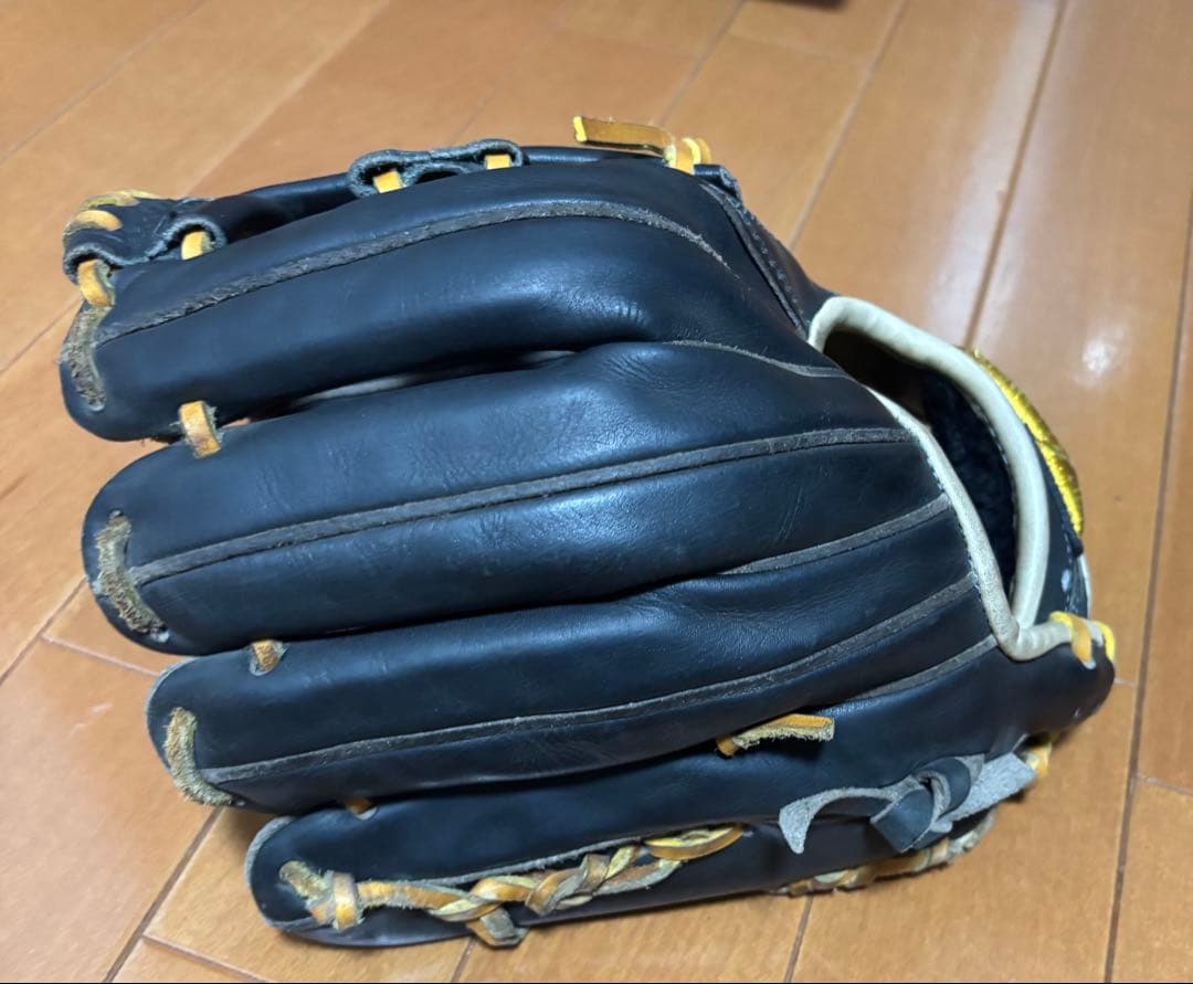 ミズノプロ　硬式　内野用グラブ