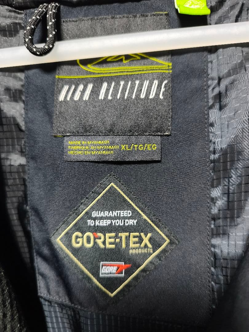 クイックシルバーHIGH ALTITUDE GORE-TEX 上下XLとLサイズ
