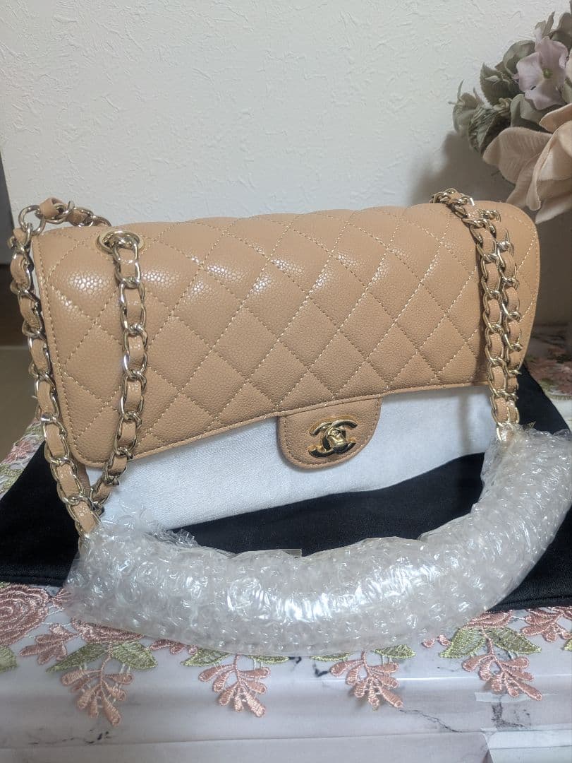 hiromin様♡ CHANEL シャネルノベルティ　キャビアスキンベージュ新品