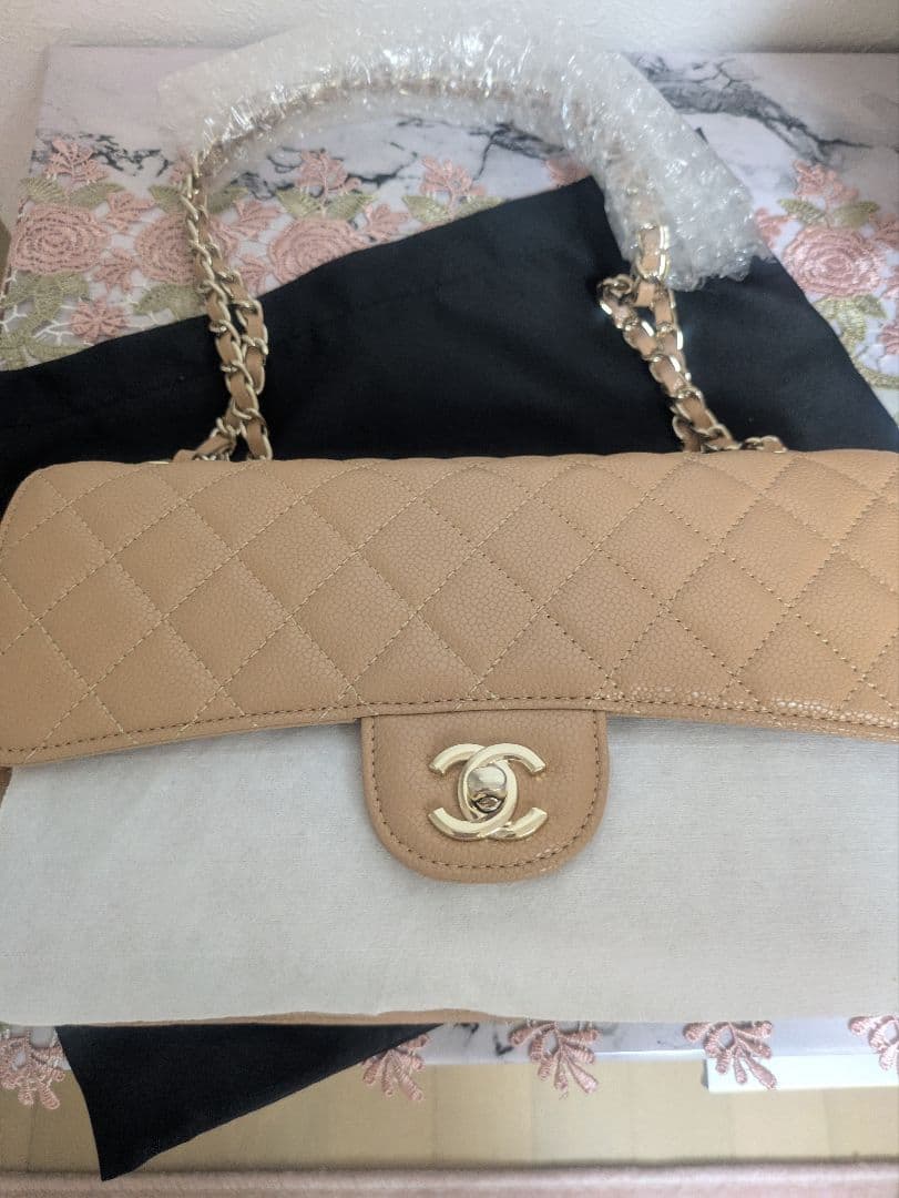hiromin様♡ CHANEL シャネルノベルティ　キャビアスキンベージュ新品