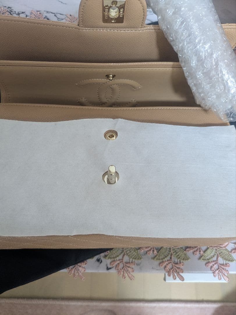 hiromin様♡ CHANEL シャネルノベルティ　キャビアスキンベージュ新品
