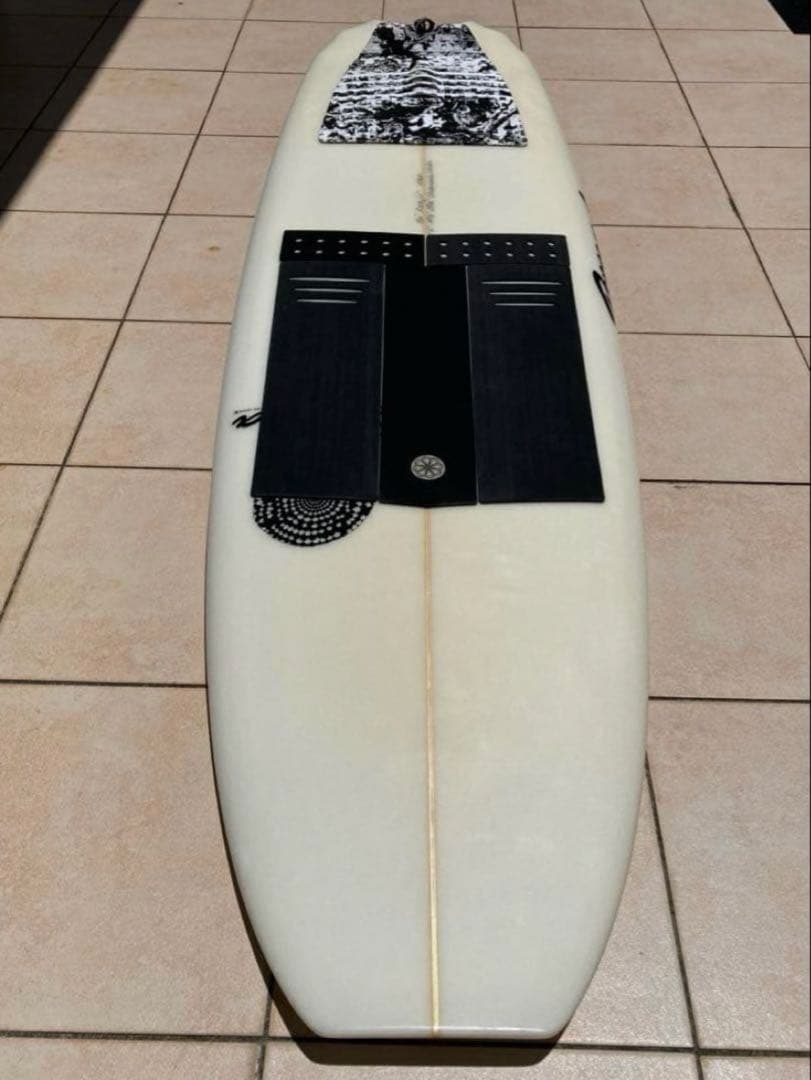 JUSTICE surfboard BARRACUDA 5’2″