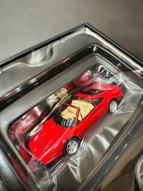 【未使用・TOMYTEC】フェラーリ 328 GTS（前期型）（赤）
