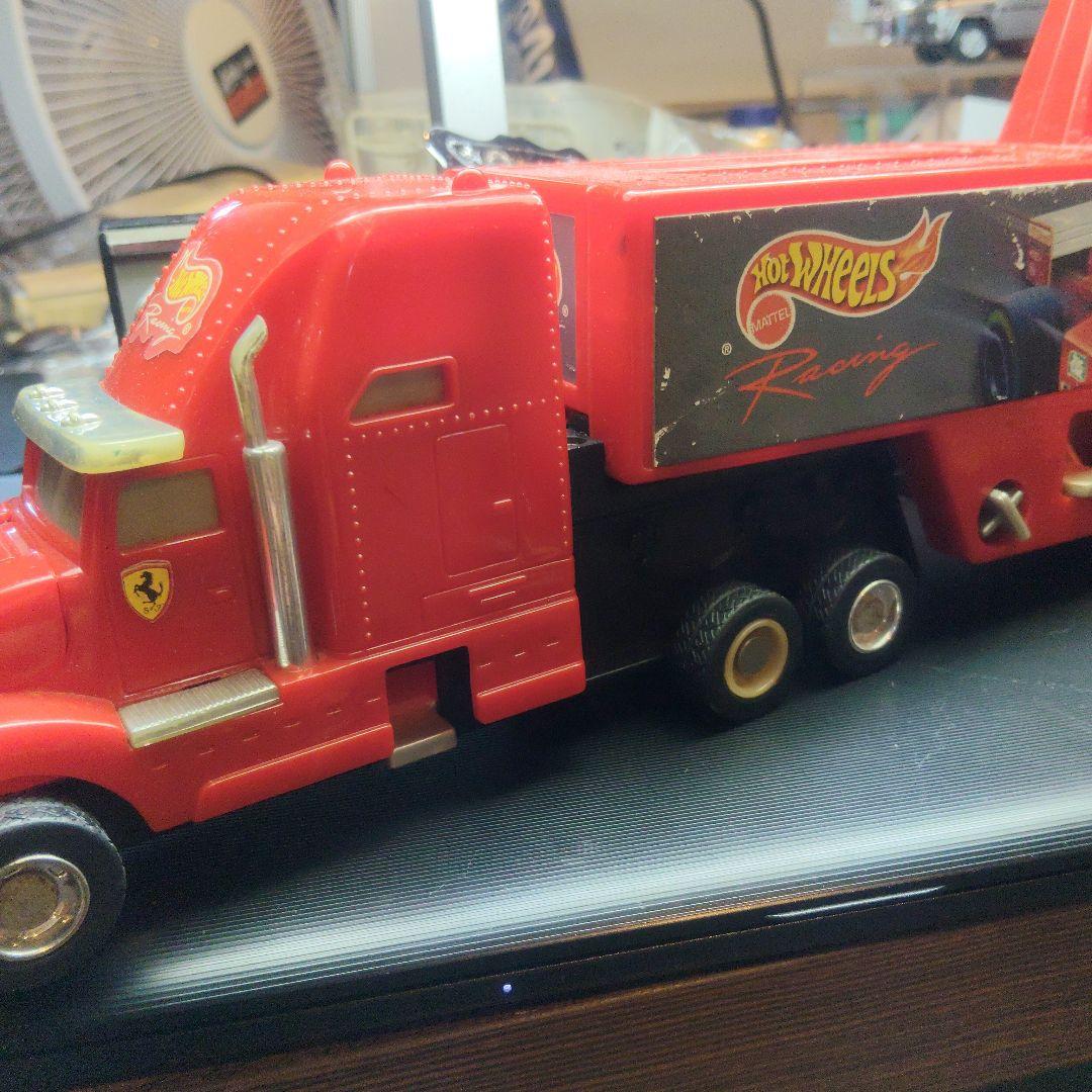 ホットウィール　フェラーリ　トレーラー　1998