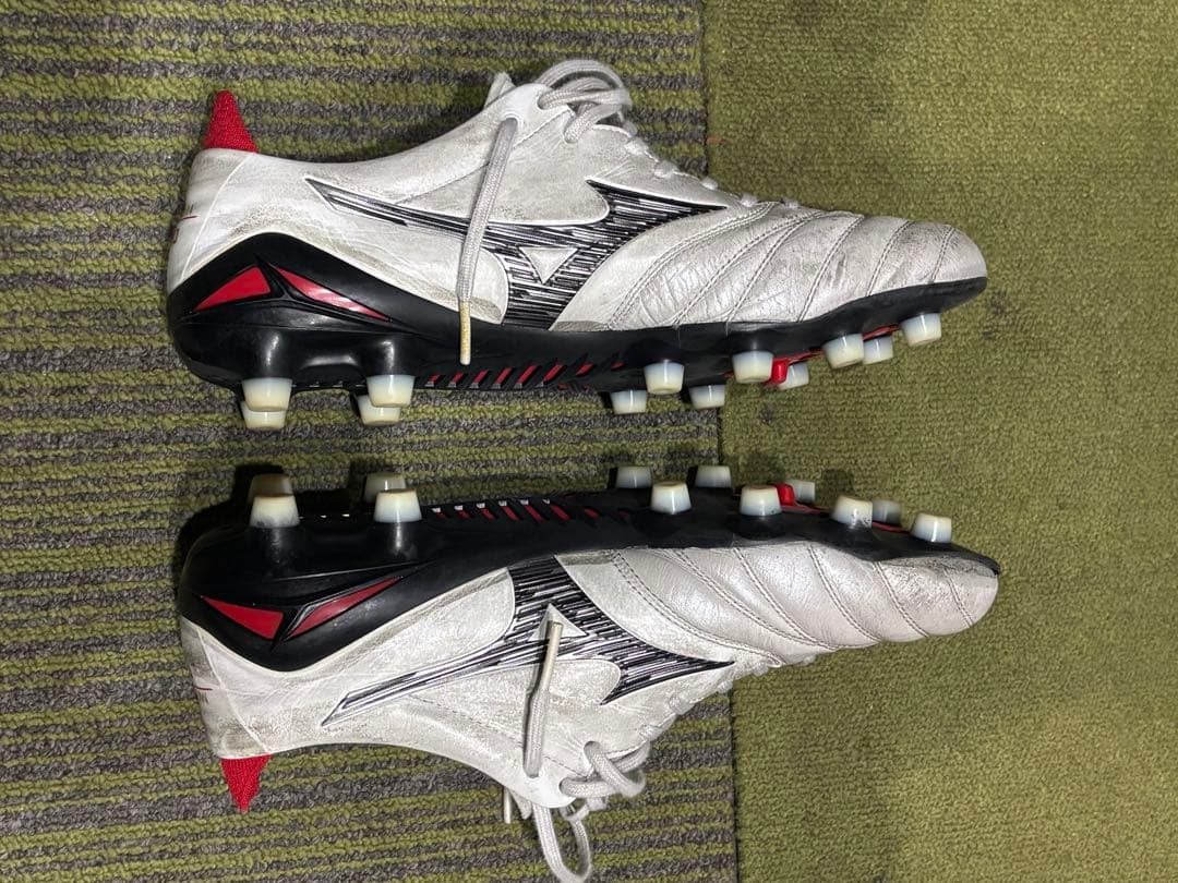 Mizuno Morelia Neo II サッカーシューズ
