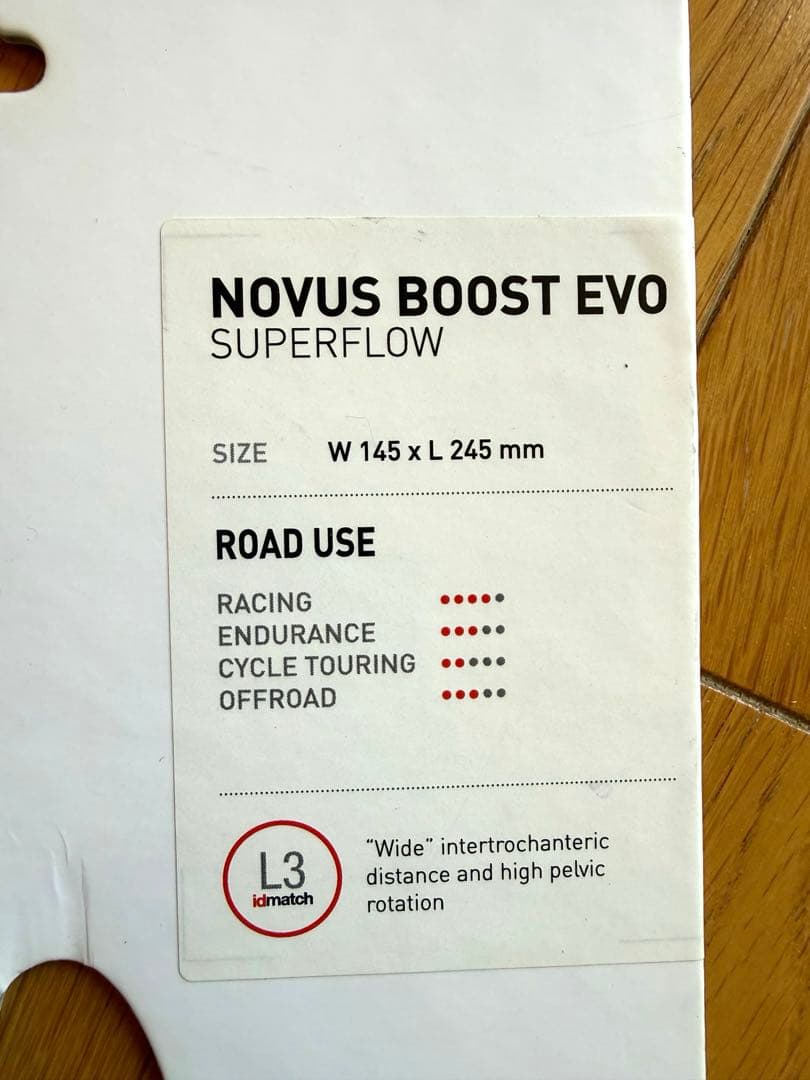 Selle Italia NOVUS BOOST EVO スーパーフロー