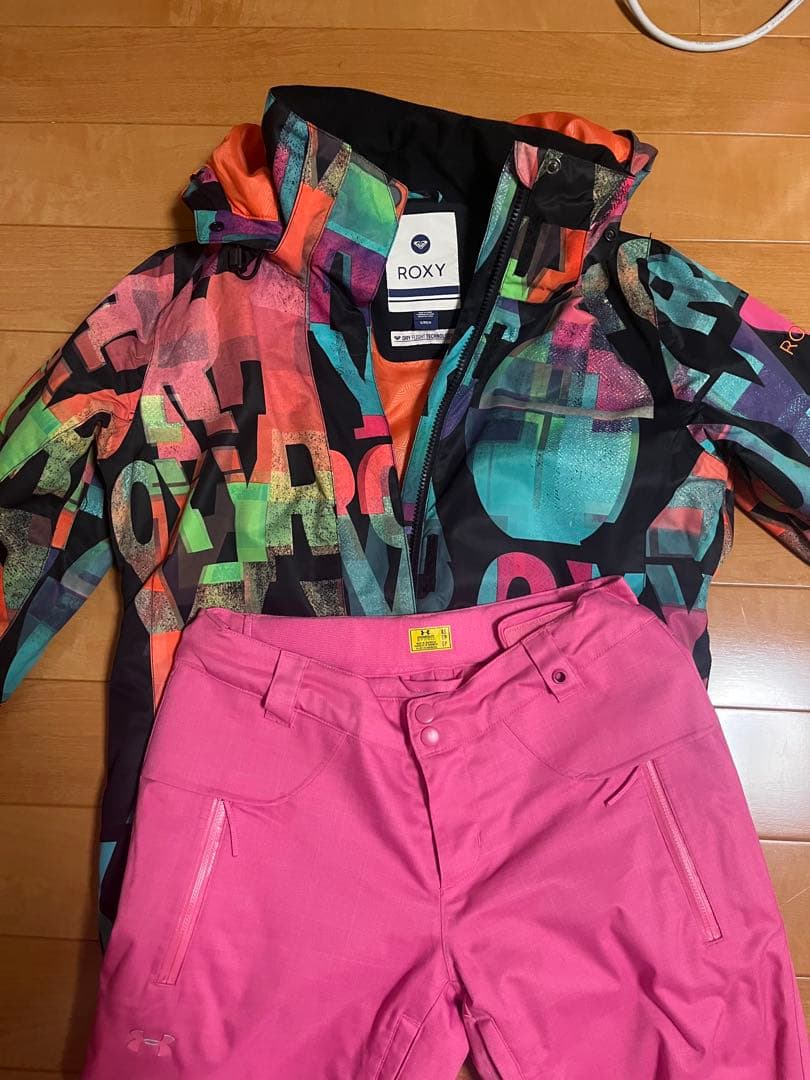 【ROXY】【UNDER ARMOR】スノーボードウェア