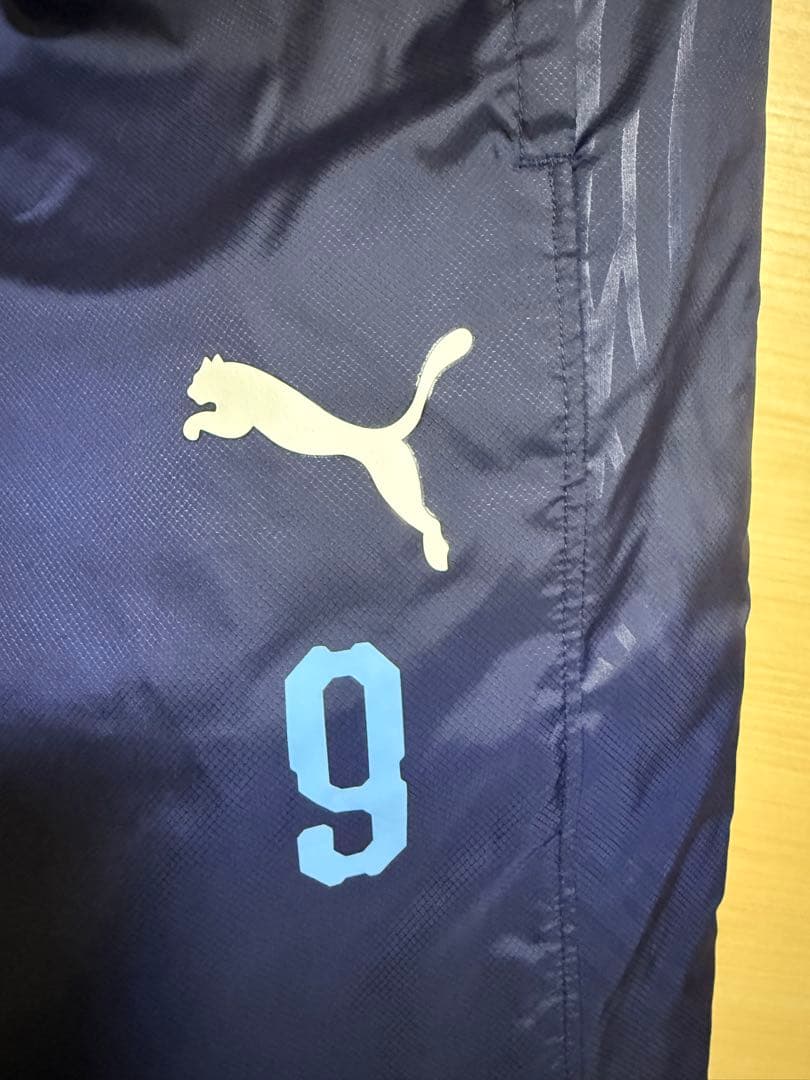 高校　サッカー　ウインドブレーカー