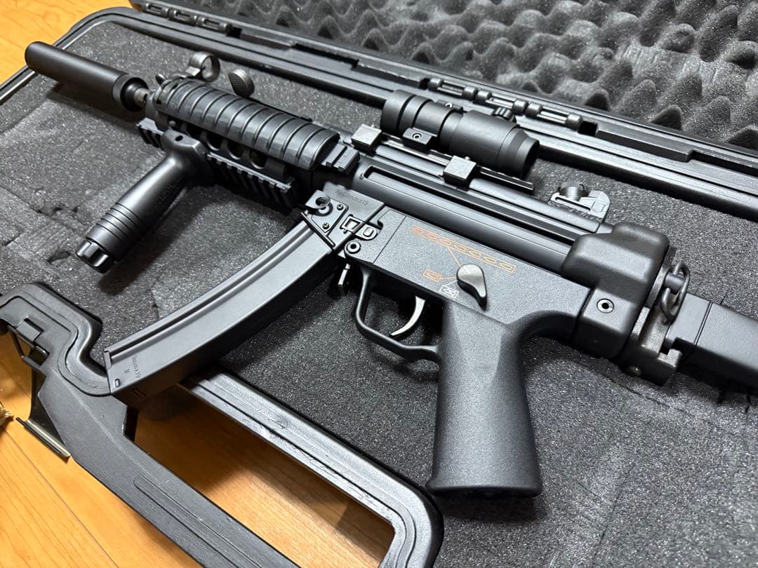 超美品 東京マルイ MP5 電動ガン ABS樹脂製
