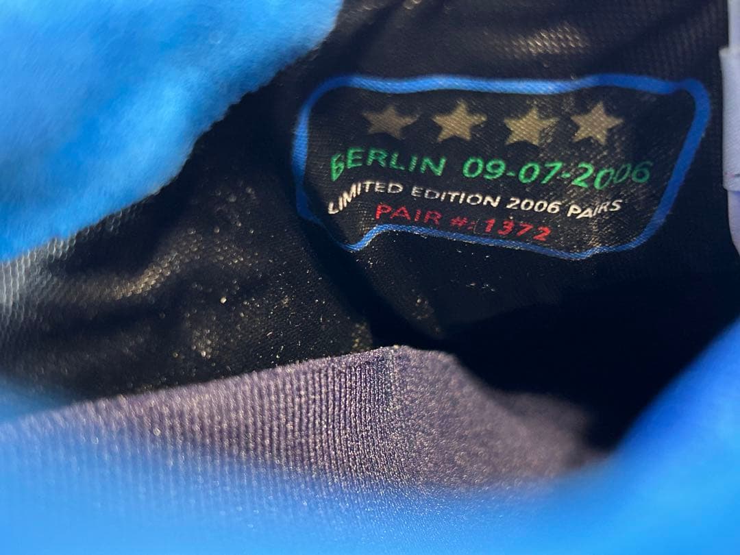 PUMA イタリア代表ワールドカップ優勝記念スパイク世界　2006足限定