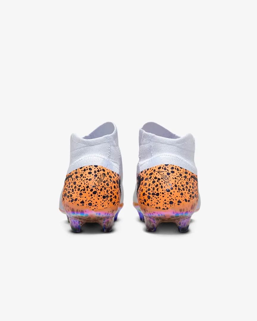 【新品】NIKE ファントム LUNA 2 エリート FG 29cm
