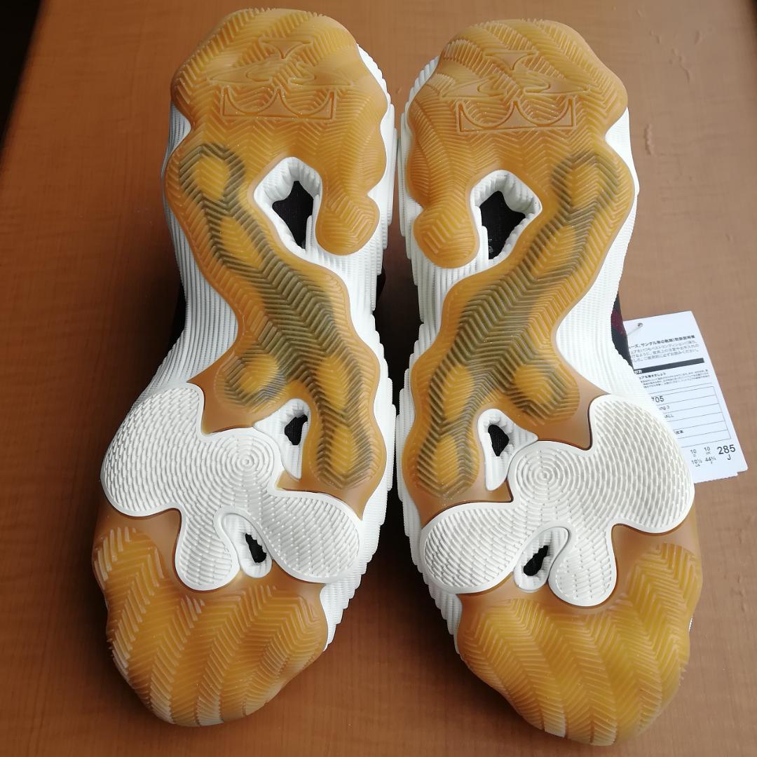 【新品】adidas　28.5cm　バスケットボールシューズ　トレイヤング3