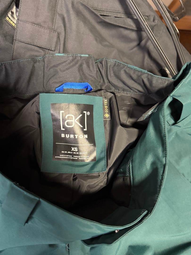 超美品！Burton a k上下ウエア+a kのパンツゴアテックス3点セット