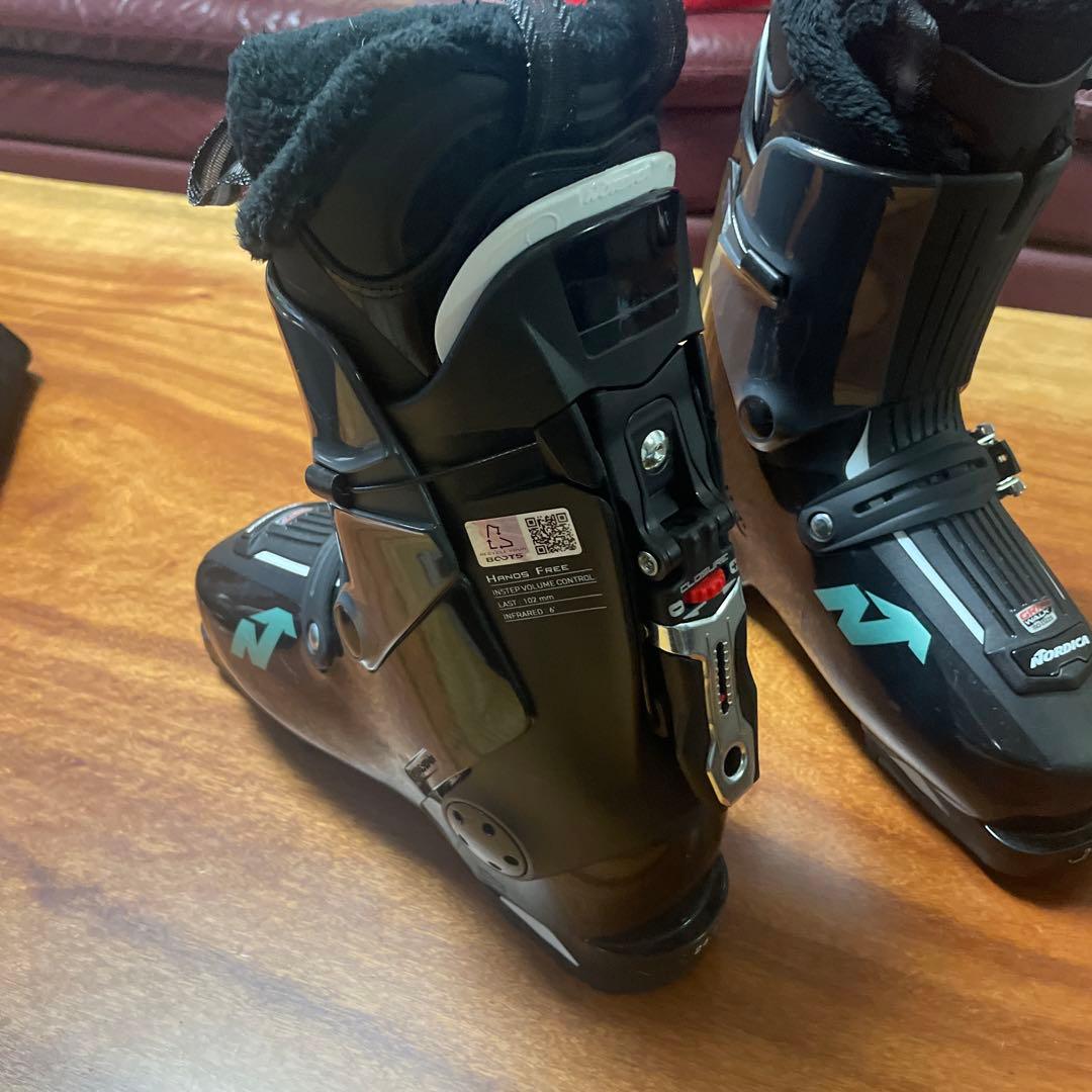 Nordica HF 85wスキーブーツ ブラック