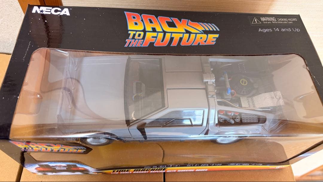 NECA デロリアン TIME MACHINE 1/16スケール　未開封新品