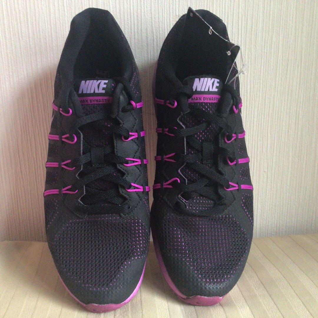 Nike『未使用』ナイキランニングシューズ/ウィメンズエアマックスダイナシティー