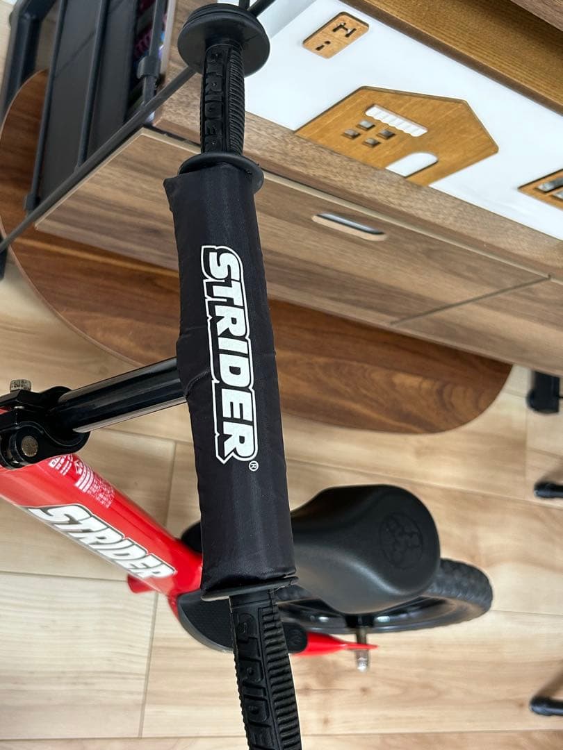 【正規品】STRIDER ストライダー スポーツモデル 12インチ 赤 レッド