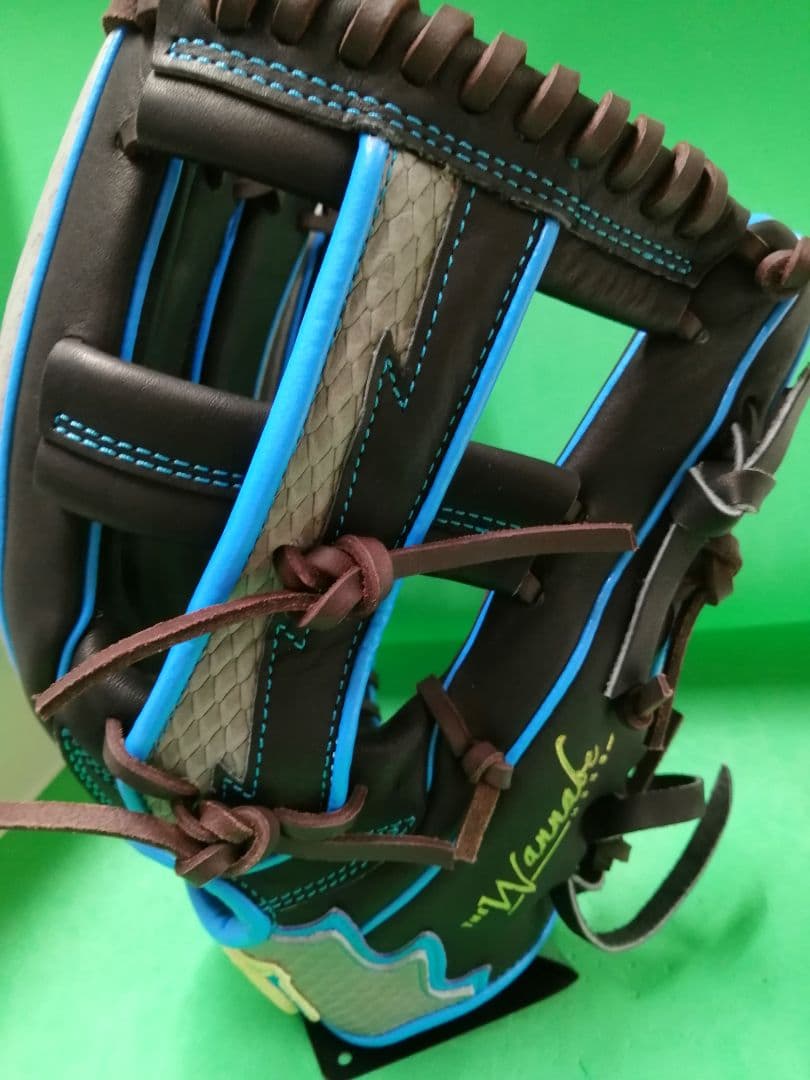 18.Wilsonワナビー軟式グラブ