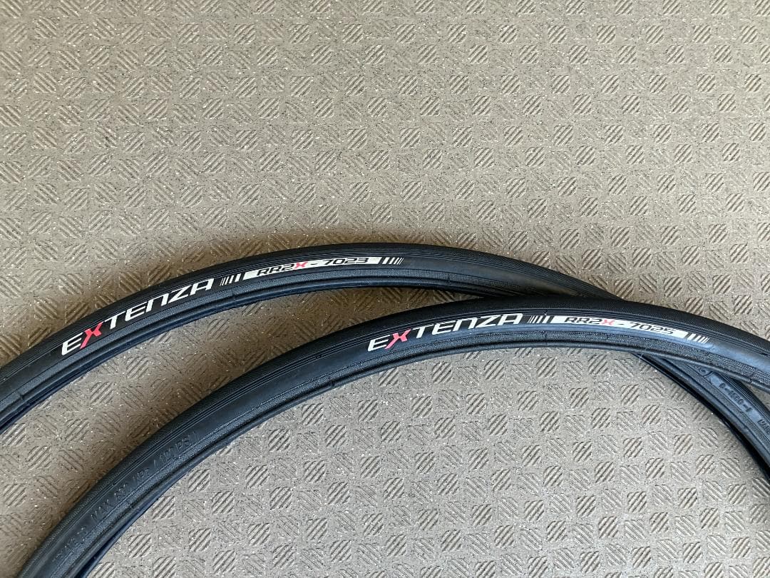 BRIGESTONE EXTENZA RR2X 700*25・23c 2本