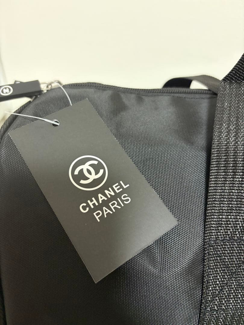 CHANEL シャネル　ノベルティ　ボストンバッグ イタリア製　白いマーク