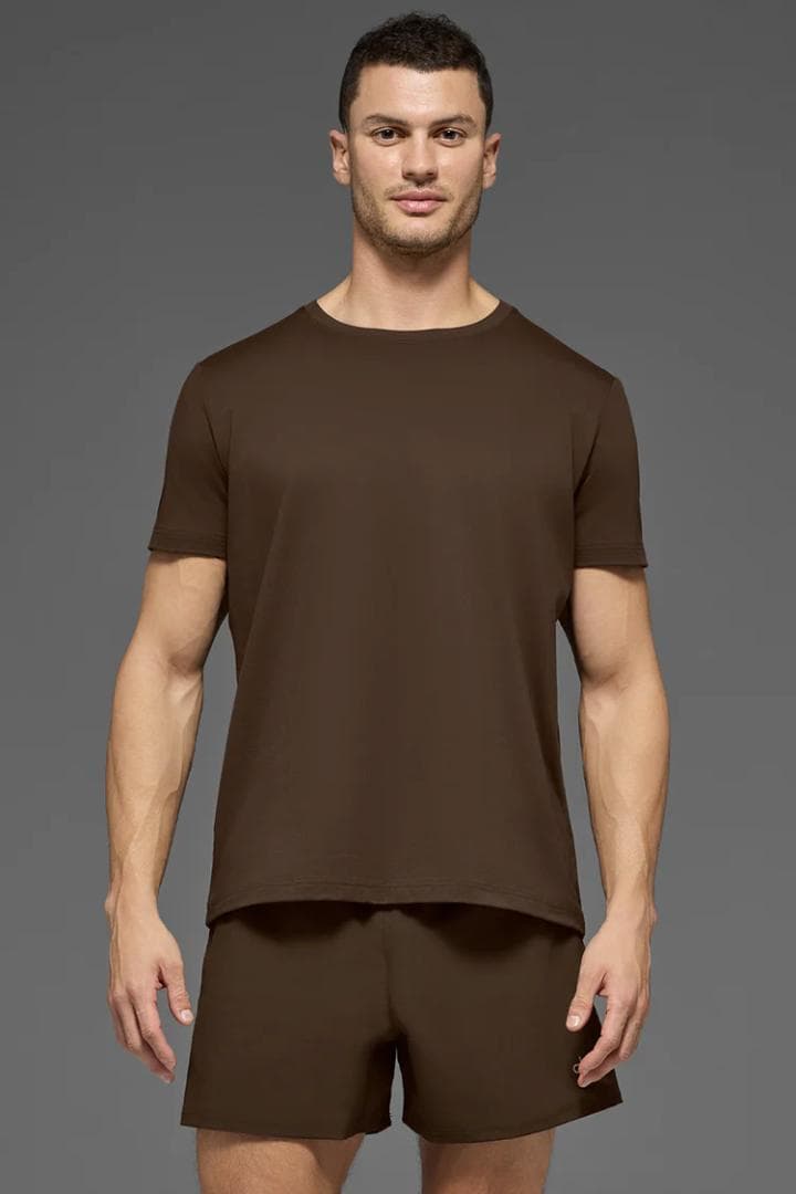 Alo yoga正規品アローヨガ クルーネック ショートスリーブEspresso