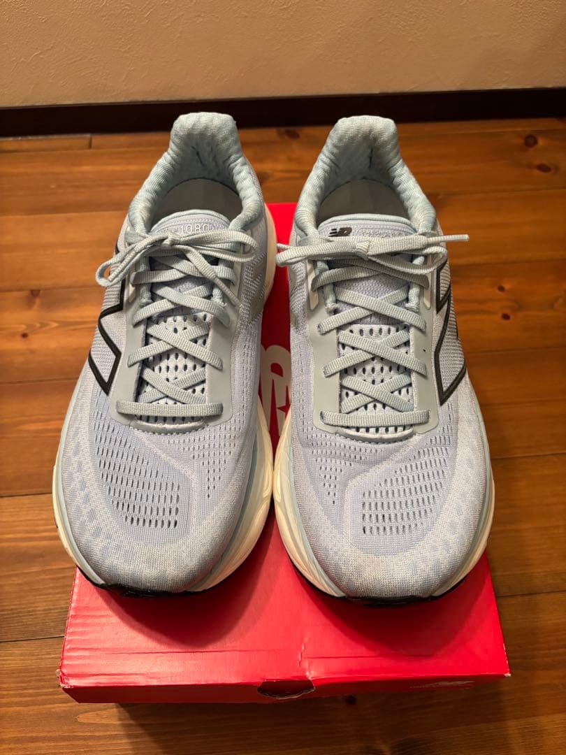 New Balance フレッシュフォーム1080v14 ライトブルー