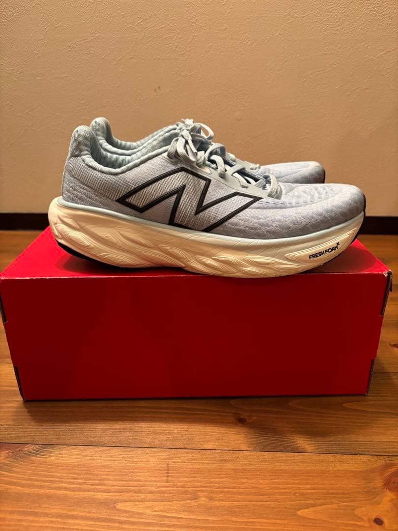 New Balance フレッシュフォーム1080v14 ライトブルー