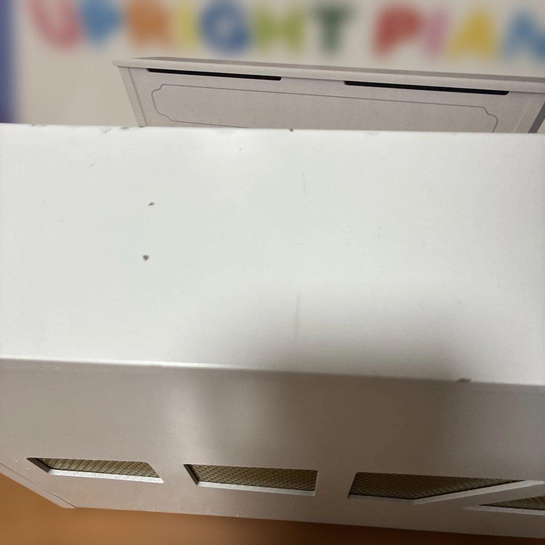KAWAI アップライトピアノ　ホワイト