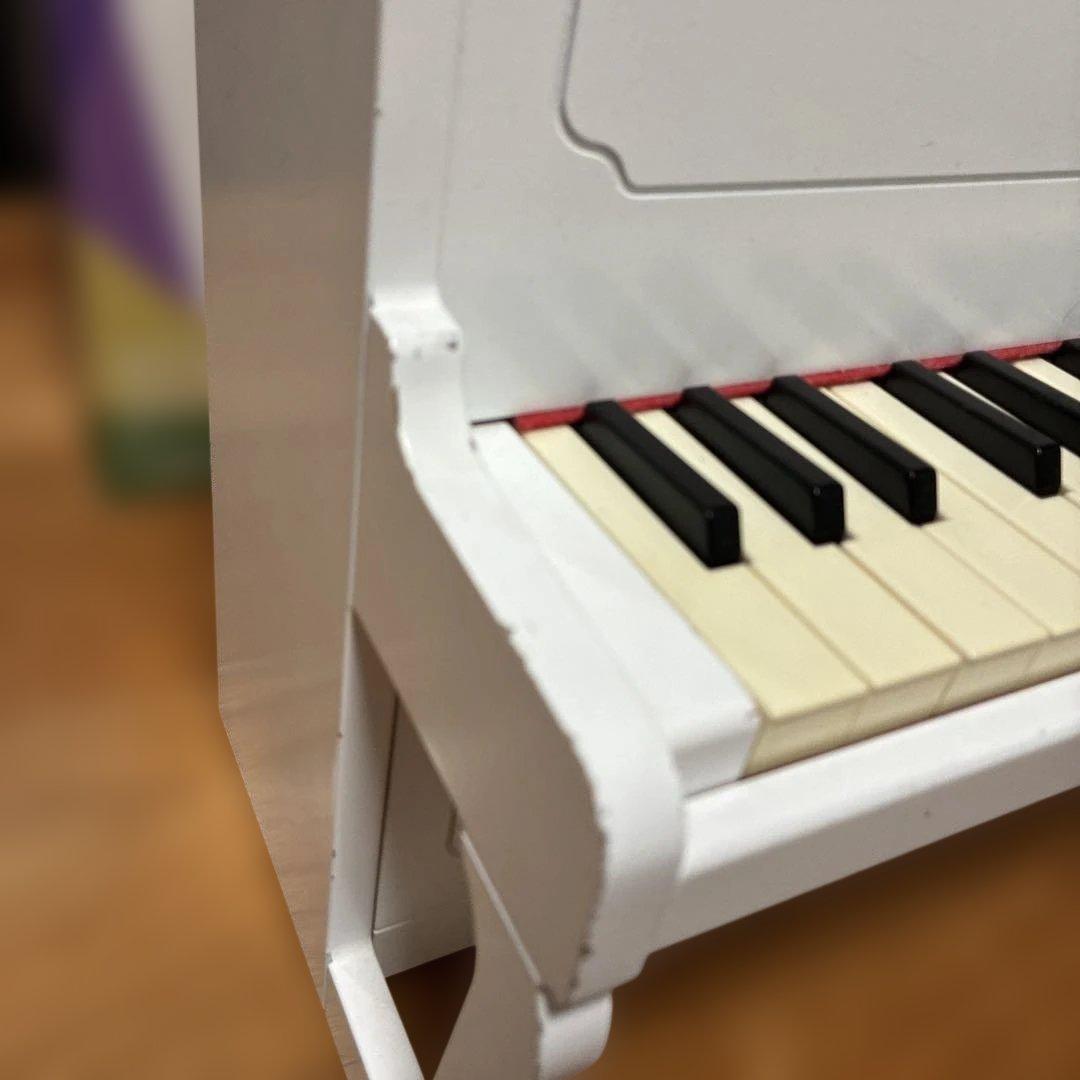 KAWAI アップライトピアノ　ホワイト
