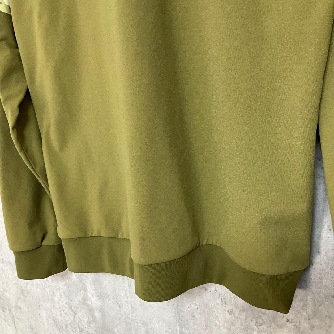 【munsingwear】　ステッカーロゴ＆カモフラ胸ロゴジャージ　プルオーバー