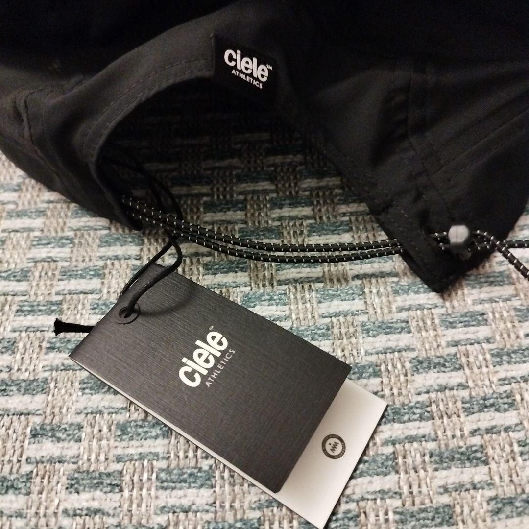 ciele ATHLETICS ランニングキャップ 黒