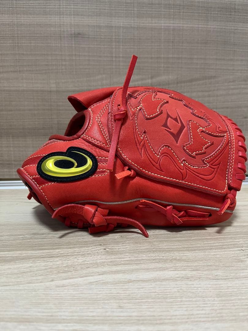 値下げ！ダルビッシュ有モデル　少年軟式用　ほぼ新品未使用　アシックス