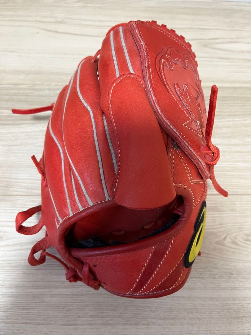 値下げ！ダルビッシュ有モデル　少年軟式用　ほぼ新品未使用　アシックス