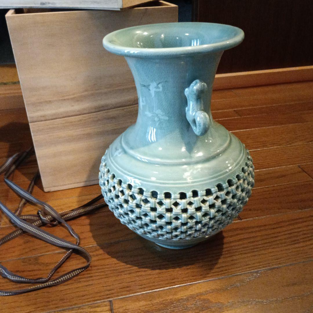 青磁芸元の編み目模様陶器花瓶