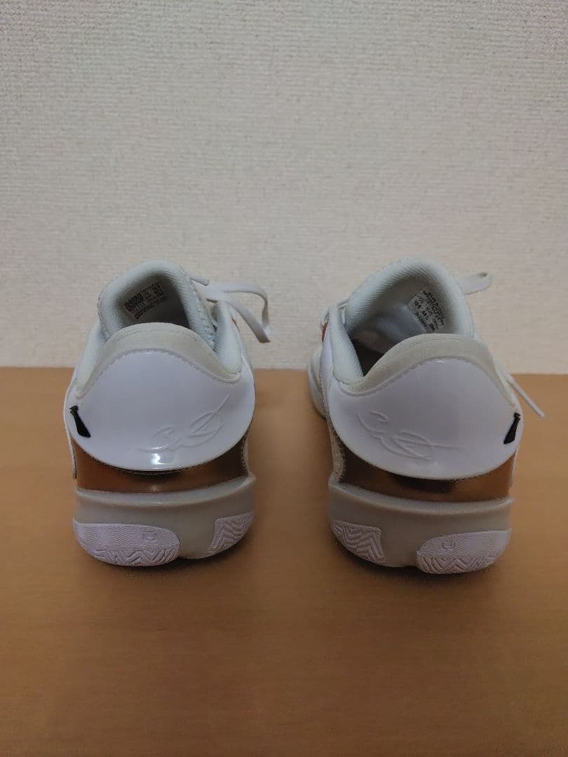 LI-NING　wade808 5 ultra　白/金 28cm