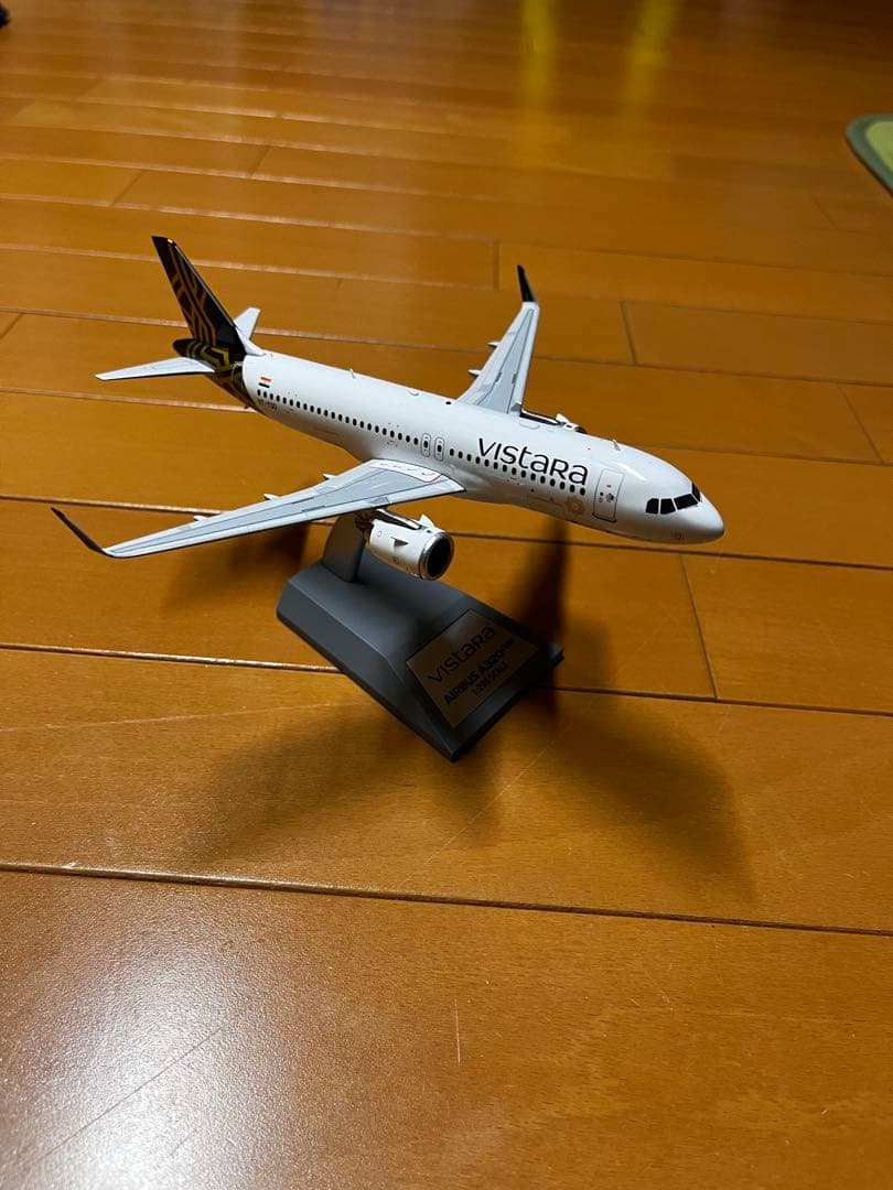 (貴重) Vistara Airbus A320 1:200 スケールモデル