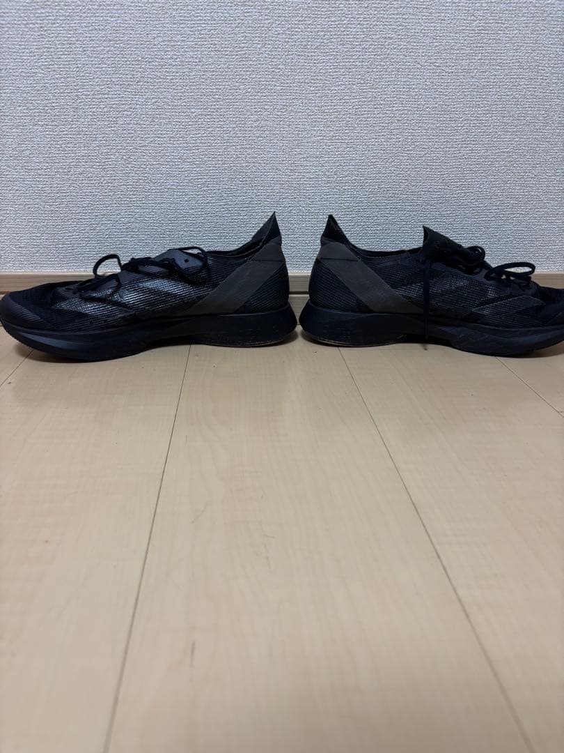 アディゼロタクミセン10