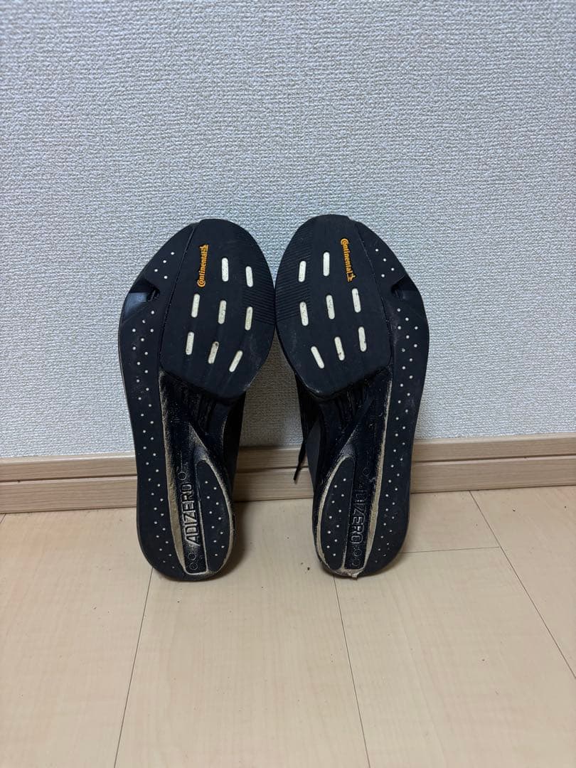 アディゼロタクミセン10