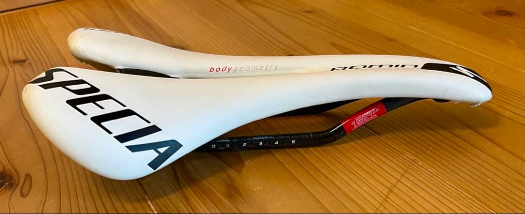 SPECIALIZED S-WORKS Romin カーボンサドル 155