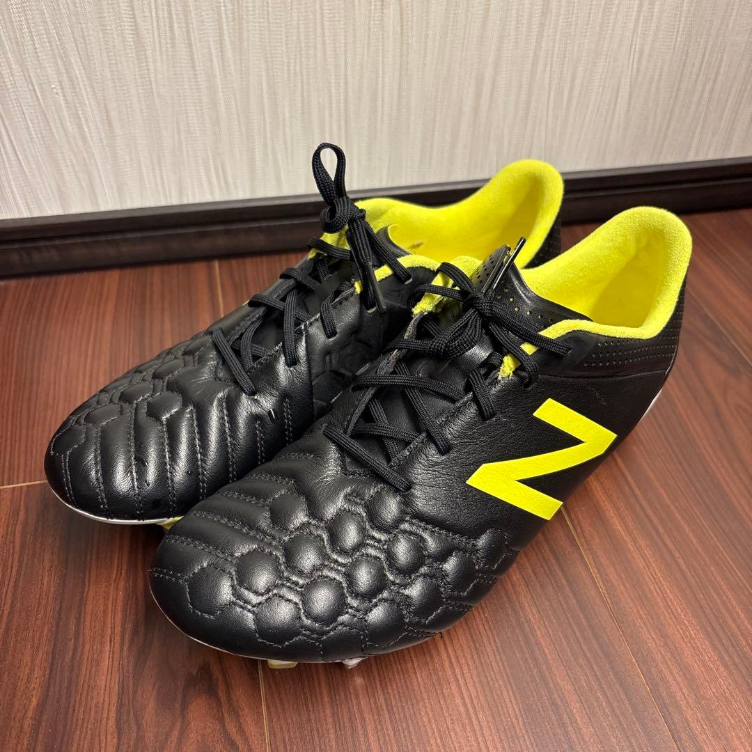 【海外限定モデル】New Balance サッカースパイク ブラック/イエロー