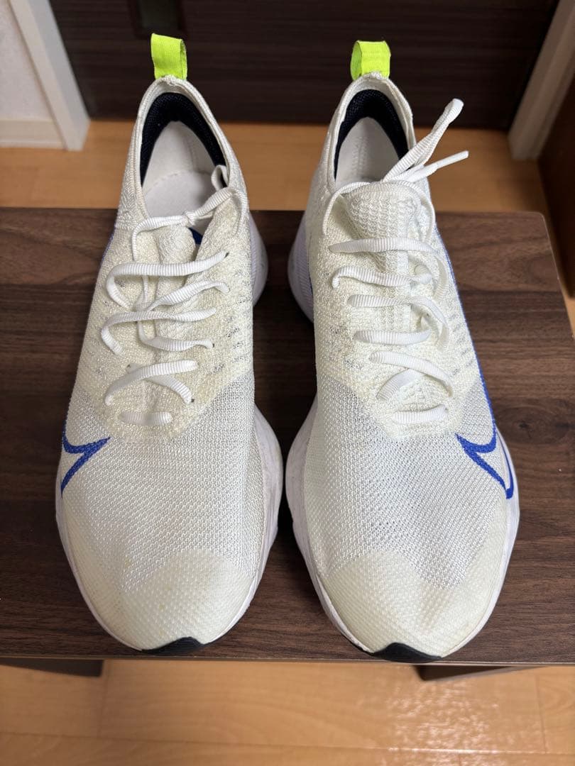 【傷あり】NIKE　エアズーム　テンポ ネクスト% 26.0cm
