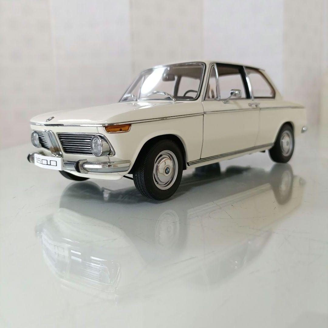 オートアート製　 1600-2 1/18