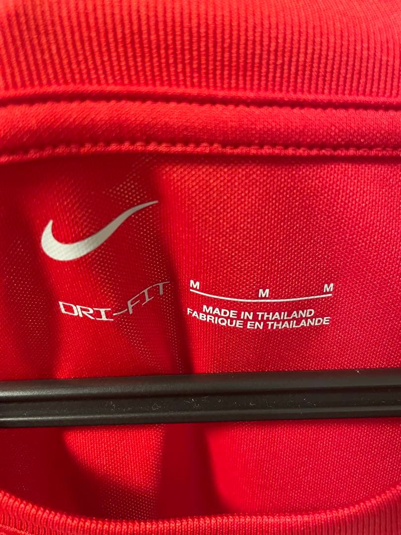 【新品】 Atlético de Madrid プレマッチ ウェアMサイズ