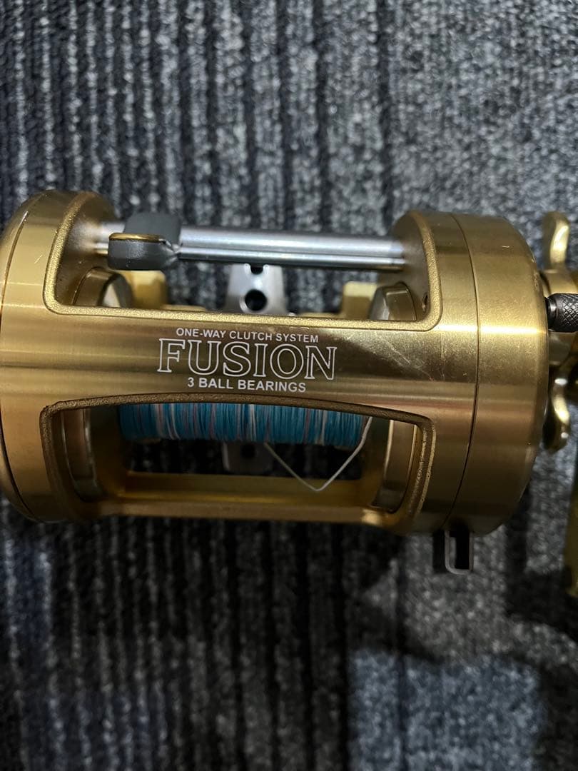 MASTAK FUSION 2000ST リール